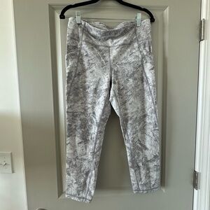 Lululemon cropped leggings